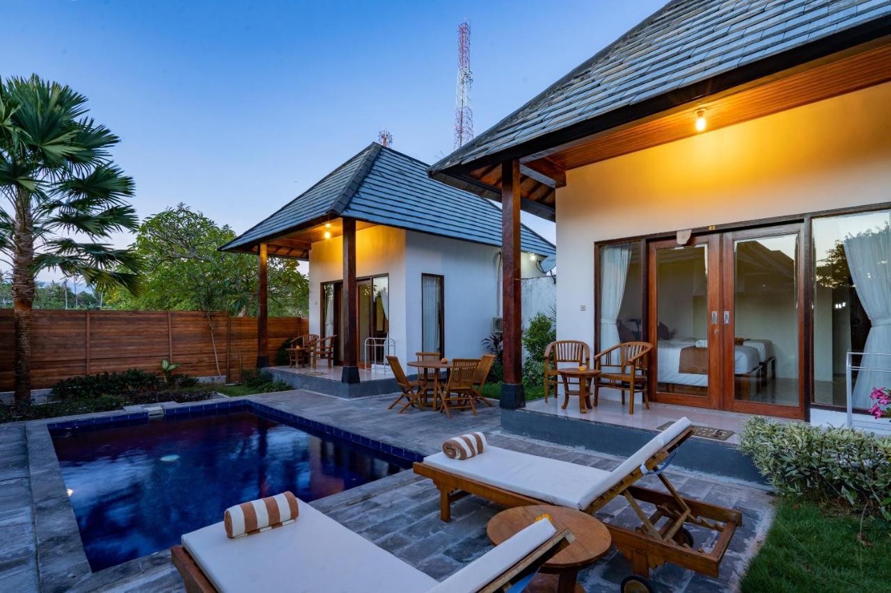 Hotel Wk Gamat Garden Toyapakeh Esterno foto