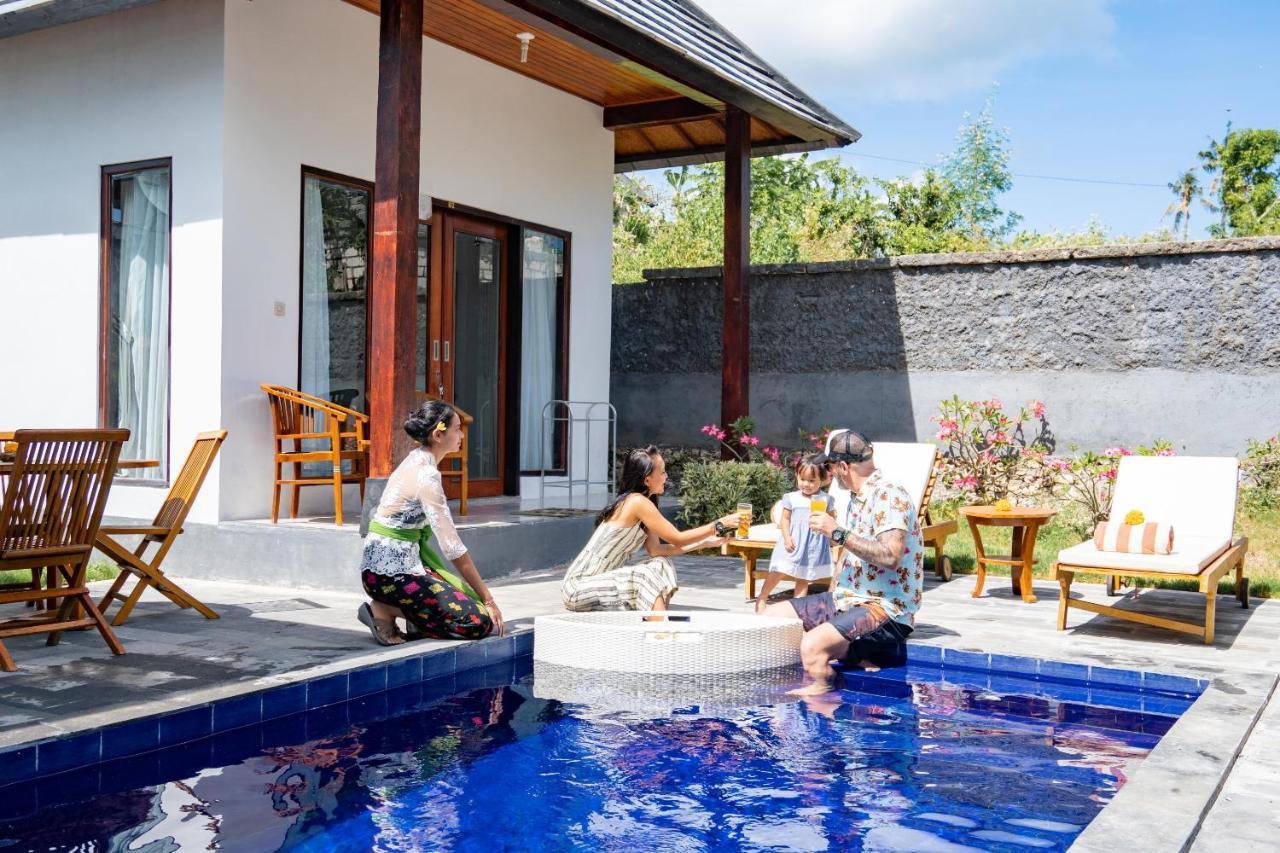 Hotel Wk Gamat Garden Toyapakeh Esterno foto
